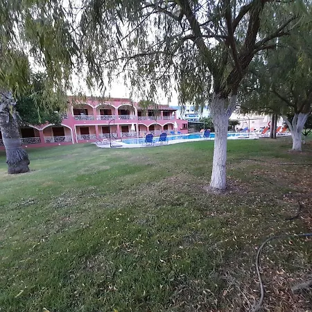 Aparthotel Aronda